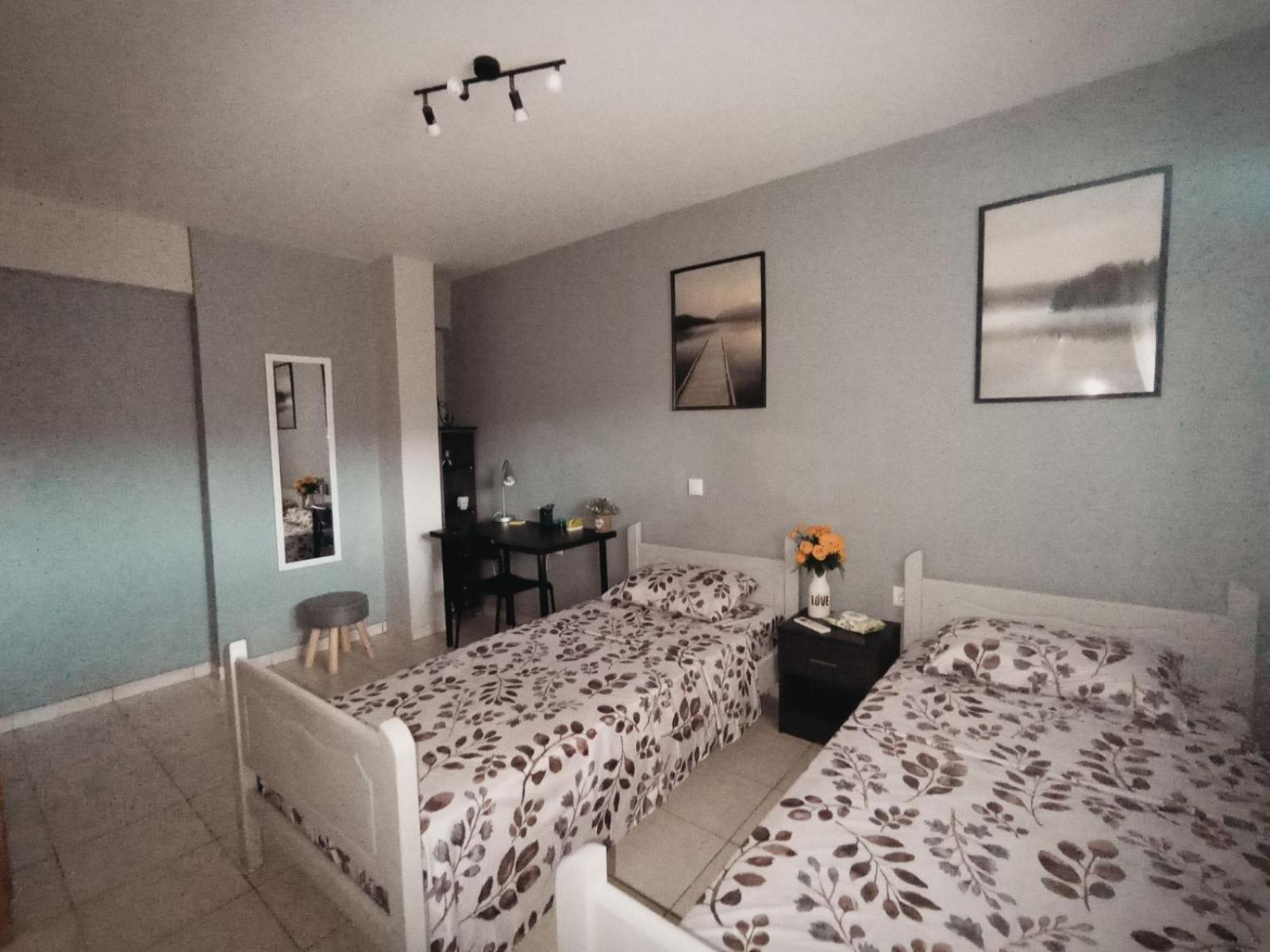 Semi-Basement 50Sqm Apartment Near Kos Citycenter ภายนอก รูปภาพ